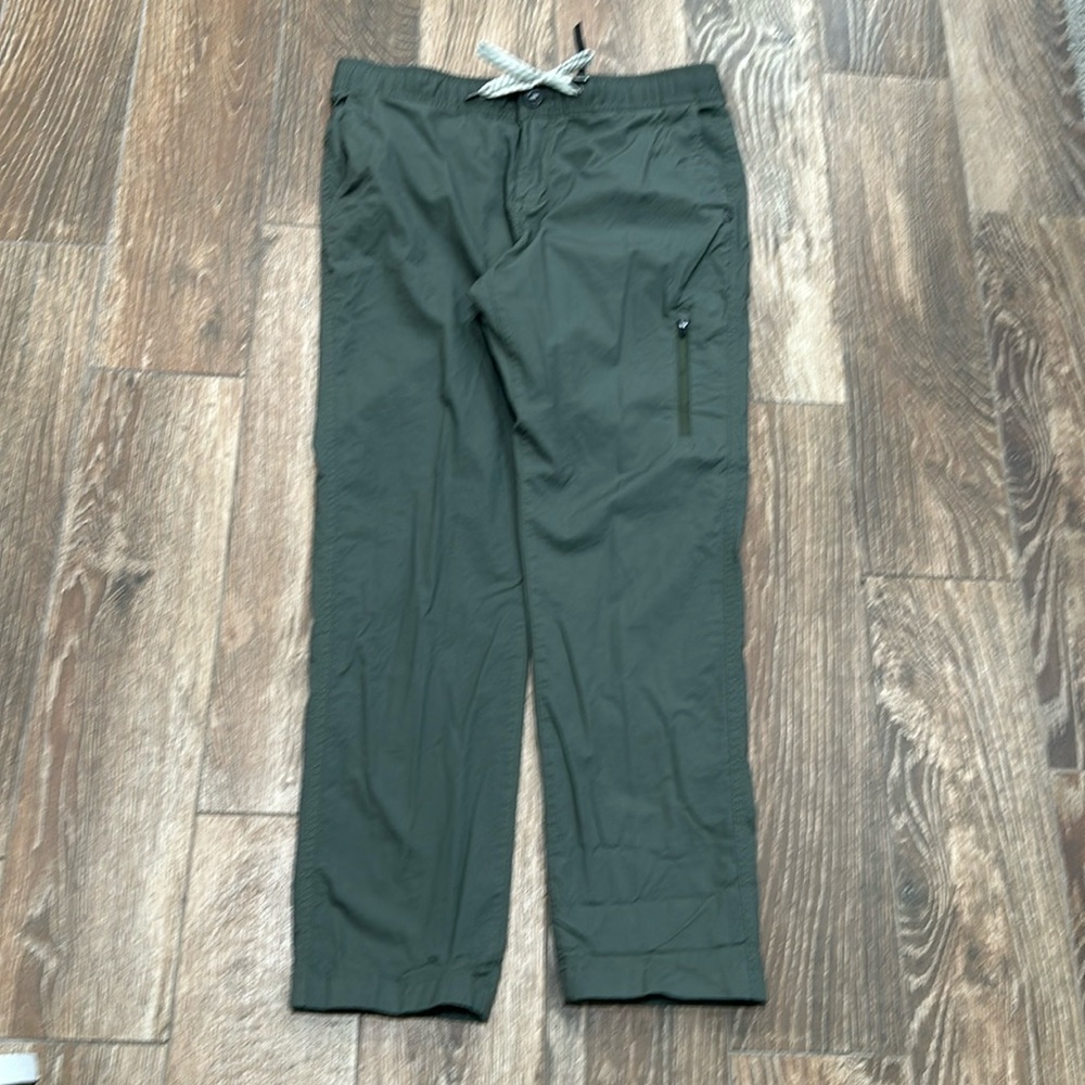 Vuori Olive Green Drawstring Jogger Pants